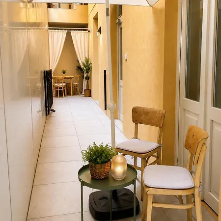 דירה 2 With Terrace And Fireplaces