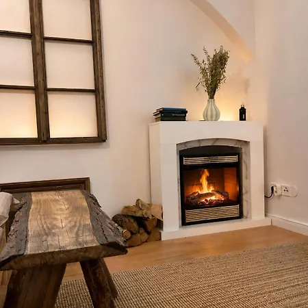 2 With Terrace And Fireplaces アパート *